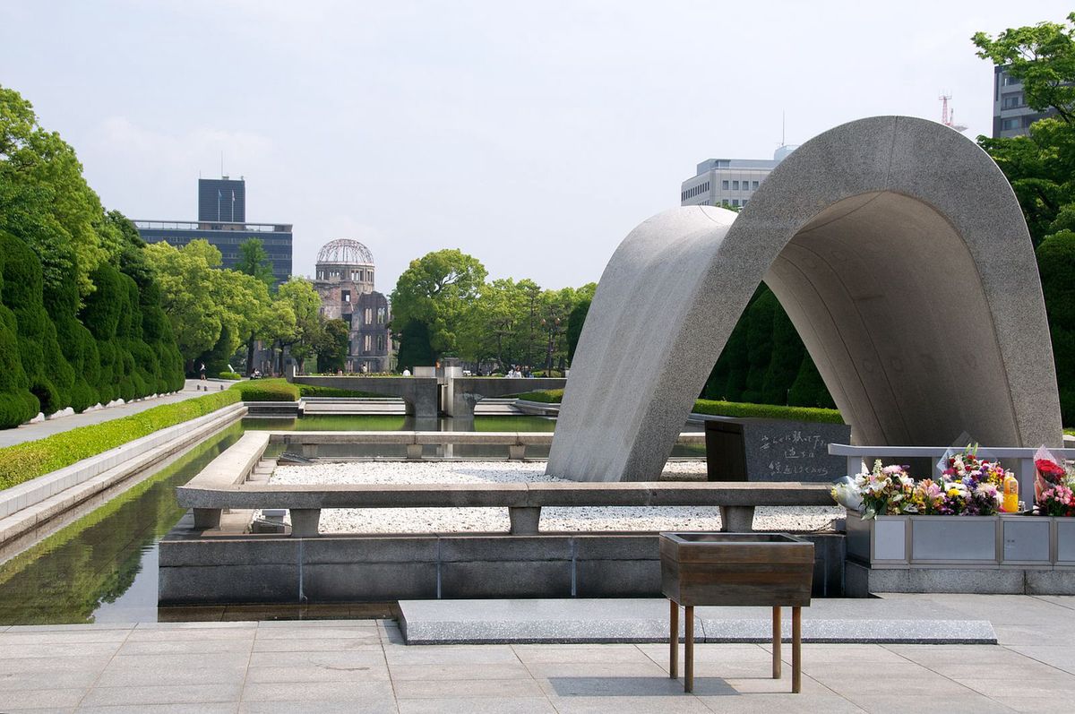 Park Pamięci w Hiroszimie. To tutaj zbierają się światowe delegacje, by uczcić pamięć ofiar jądrowego ataku 