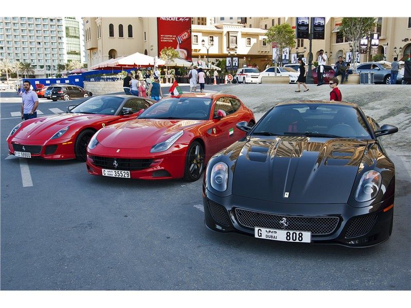 Czym się jeździ w Zjednoczonych Emiratach Arabskich? [galeria] 26