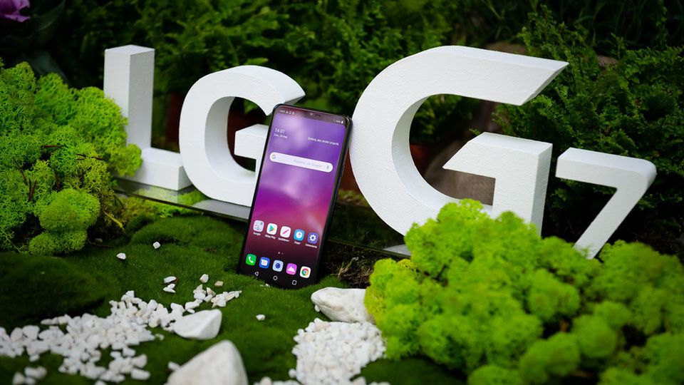 LG G7 ThinQ w przedsprzedaży w Polsce. Telewizor 4K lub inne urządzenia w prezencie 1