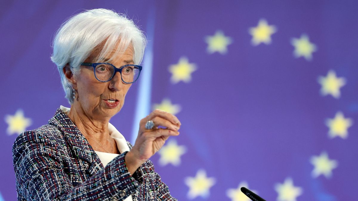 European Central Bank (ECB) President Christine Lagarde addresses a press conference following the meeting of the ECB Governing Council in Frankfurt am Main, Germany, 18 July 2024. The ECB has decided to maintain the current three key interest rates at 4.25, 4.50 and 3.75 percent respectively. EPA/FRIEDEMANN VOGEL Dostawca: PAP/EPA.