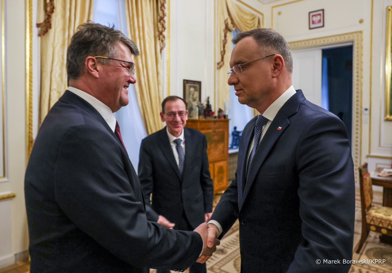 "Ręce opadają". Ofiara Kamińskiego i Wąsika komentuje ich ułaskawienie