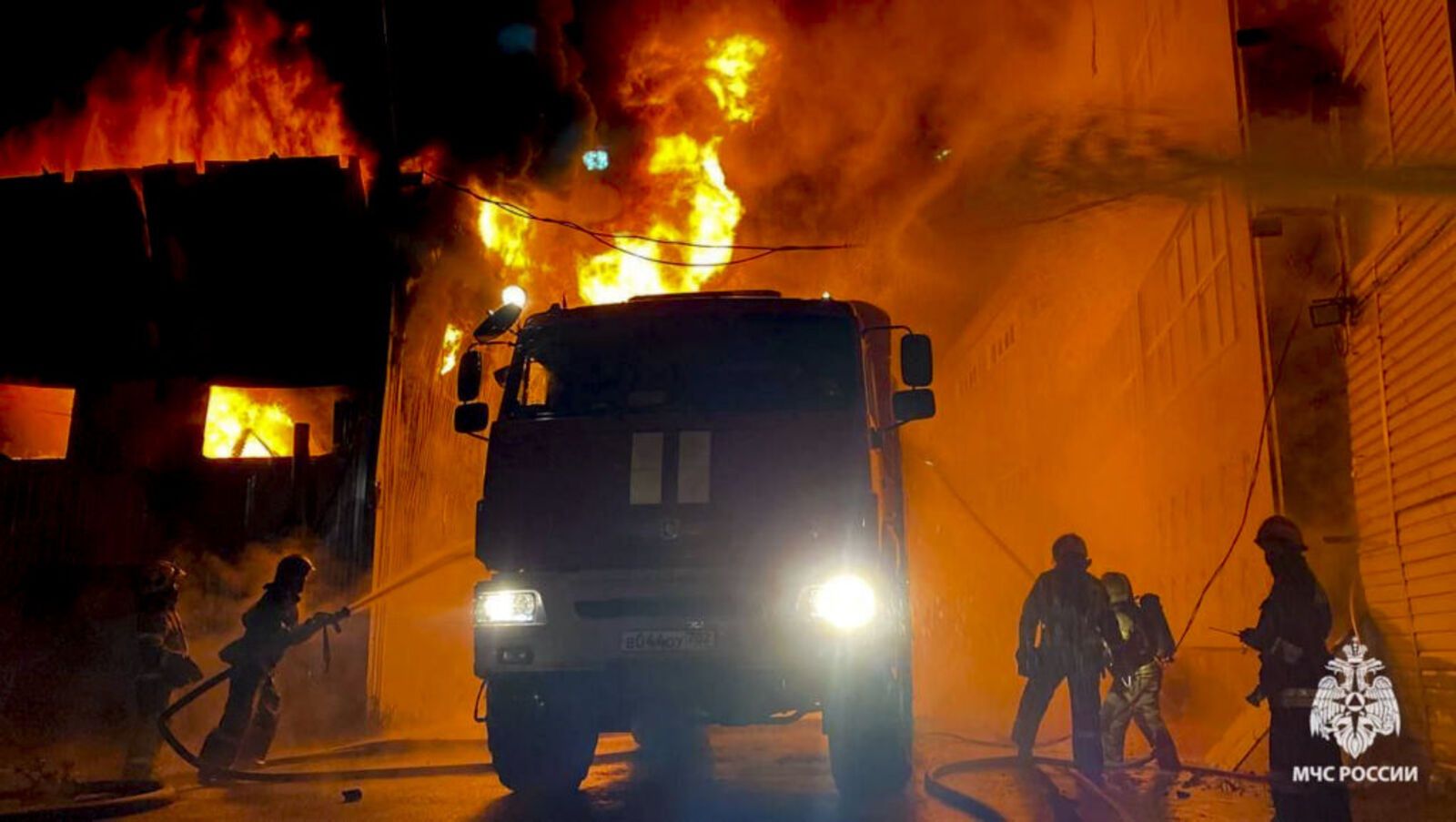 Potężny atak ukraińskich bezzałogowców. W strategiczne punkty Rosjan