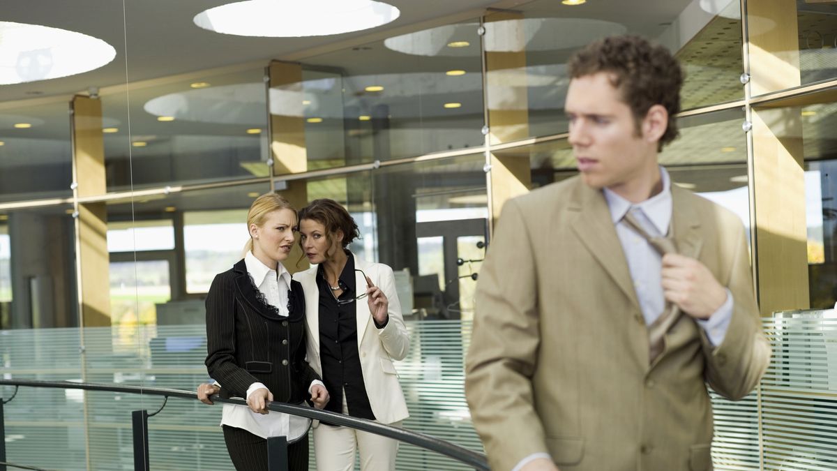 Mobbing w miejscu pracy. jak go rozpoznać?