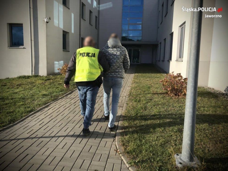 160 tys. zł wyłudzono metodą na policjanta.