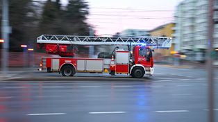 Grudziądz: Pożar przy restauracji McDonald's. Ogień objął wiatę
