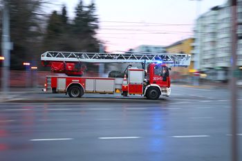 Grudziądz: Pożar przy restauracji McDonald's. Ogień objął wiatę
