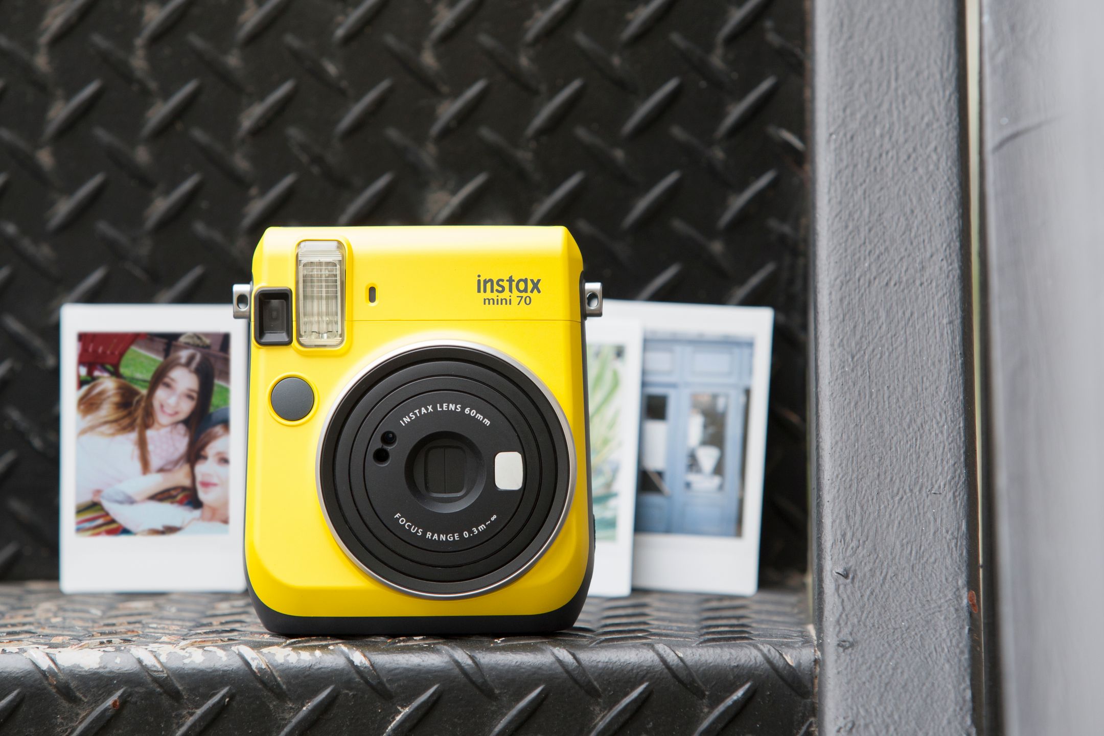 Wymyśl natychmiastowe hasło i zgarnij aparat Fujifilm Instax mini 70 4
