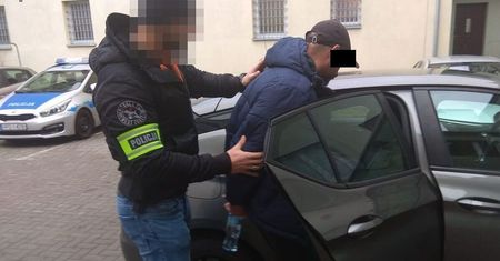 Mężczyzna groził podpaleniem i pistoletem na kulki. Został zatrzymany
