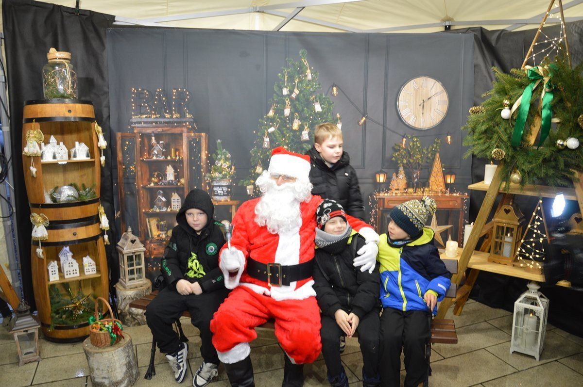 Stalowa Wola: Mikołajki na rozwadowskim rynku