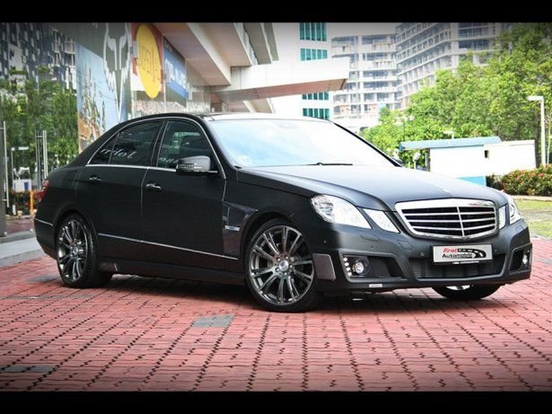 Na początek – Brabus E 250 CGI BlueEFFICIENCY B25 S (2013)