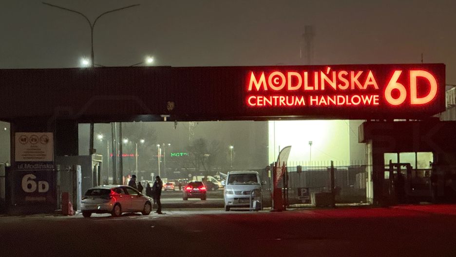 Zwłoki na terenie Centrum Modlińska 6D 