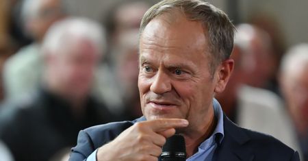 "Paniczna rekacja" giełdy na "lex Tusk". "Fatalne prawo, które szkodzi Polsce"