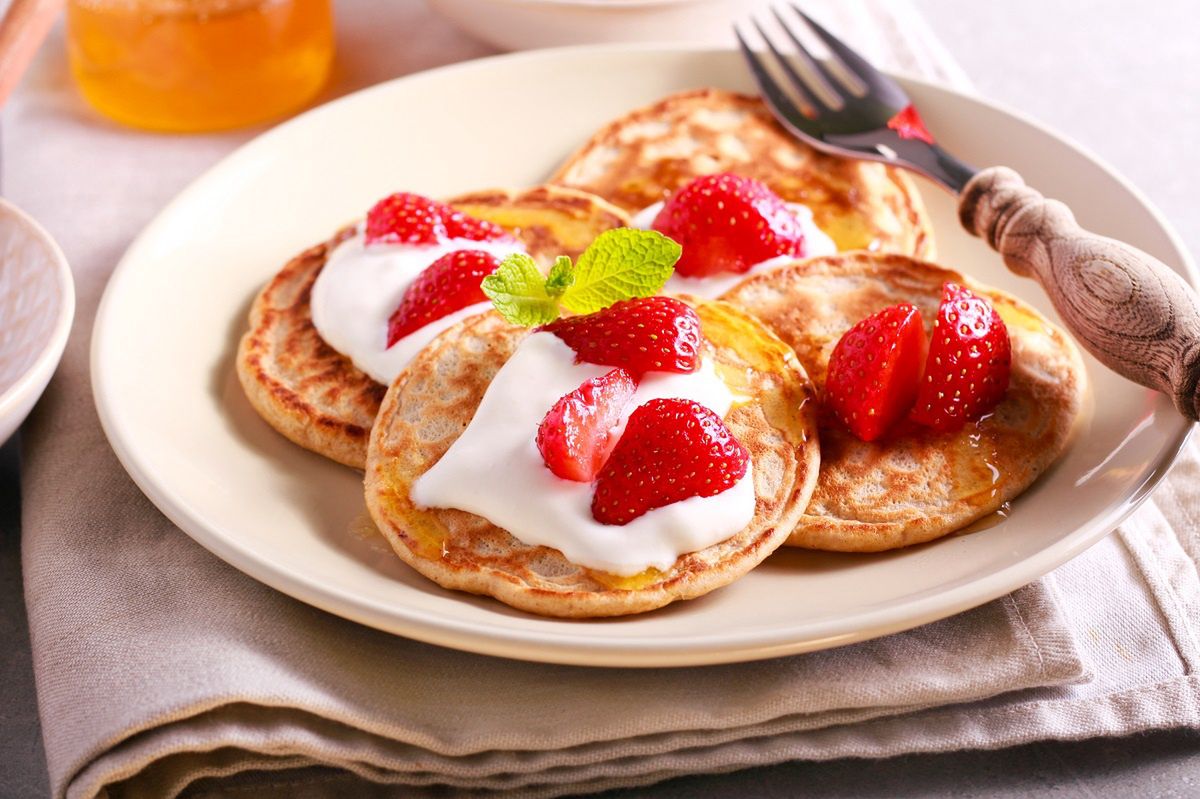 Don't waste time on breakfast. These pancakes are ready in the blink of an eye and will delight you with their taste.