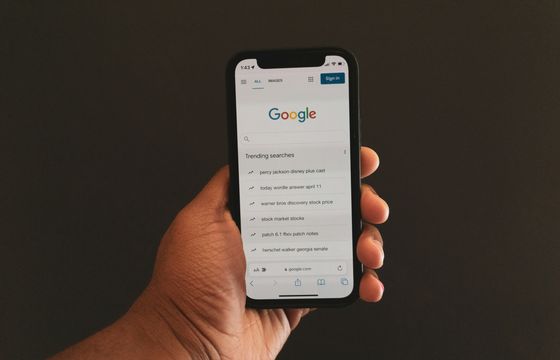 Google pod ostrzałem wydawców. Gigant znów oskarżony o "zabijanie ruchu"