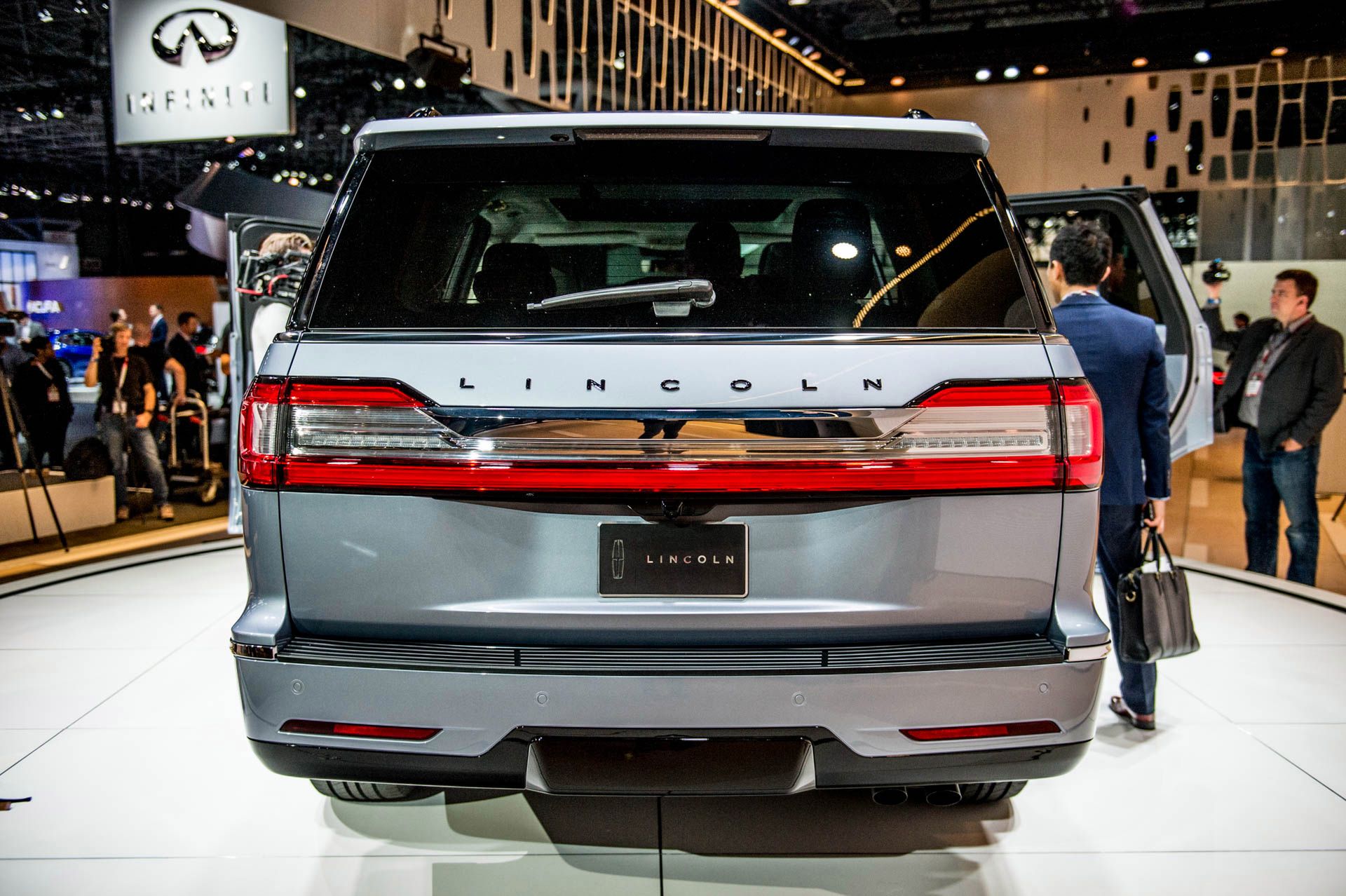 Lincoln Navigator