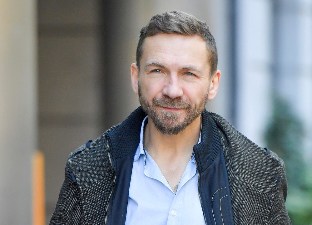 Przemek Kossakowski o dziennikarskich początkach. "Uśmiecham się i nie mam jedynki"