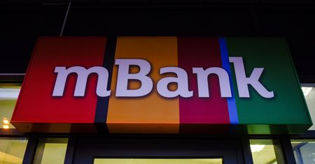 Frankowicze ciągną w dół zyski mBanku. Bank przyspiesza z ugodami