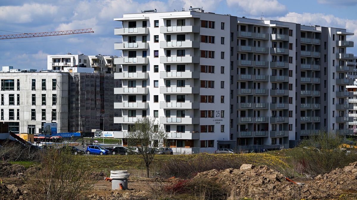 nowe bloki
Rzesz�w, 13.04.2023. Nowe bloki na osiedlu Franciszka Kotuli w Rzeszowie, 13 bm. (dd/awol) PAP/Darek Delmanowicz
Darek Delmanowicz
architektura, blok, bloki, cztery k�ty, ilustracja, ilustracje, kredyt, kupno, m, mieszkania, mieszkanie, mieszkaniowy, podwy�ki, rynek, sprzeda�, w�asne m, zamiana, budownictwo, mieszkaniowe, osiedle