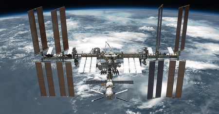 ISS nad Polską. Niezwykły przelot Międzynarodowej Stacji Kosmicznej już dzisiaj w nocy