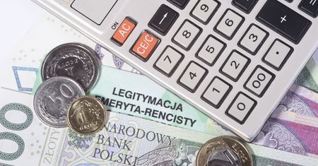 ZUS ujawnia. Oto sposoby na podniesienie emerytury