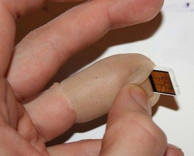 Pamięć USB zamontowana w palcu 2