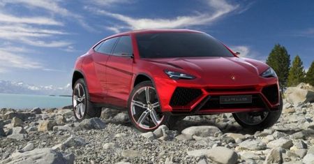 Lamborghini Urus i Bentley EXP 9 F na wyboistej drodze do produkcji