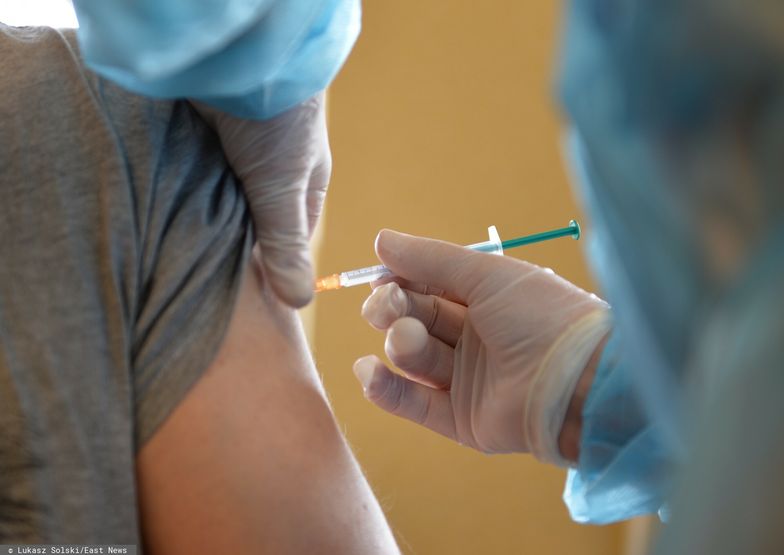 Pielęgniarka podawała pacjentom sól fizjologiczną zamiast szczepionki