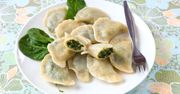 Zapiekane pierogi ze szpinakiem. Pokochasz je jeszcze bardziej niż ruskie