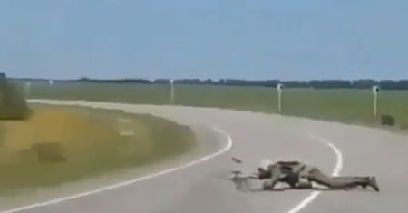 Rosyjski pilot znalazł się w opałach. Nikt nie chciał mu pomóc