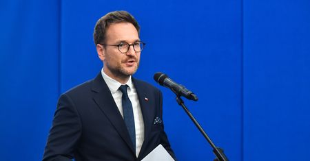Krępująca cisza po pytaniach o KPO. Minister zawstydzony