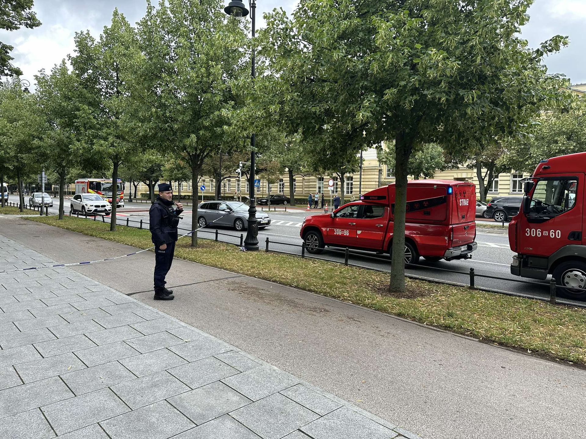 Akcja służb przed KPRM