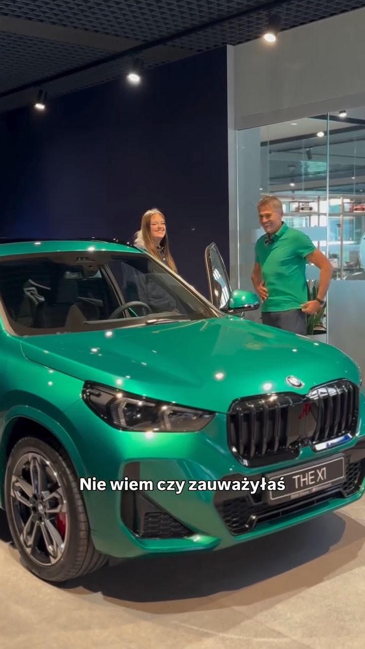 Córka Krzysztofa Hołowczyca dostała BMW na swoje 18. urodziny