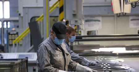 Kanadyjczycy zamykają fabrykę w Polsce. "Wojna i inflacja"