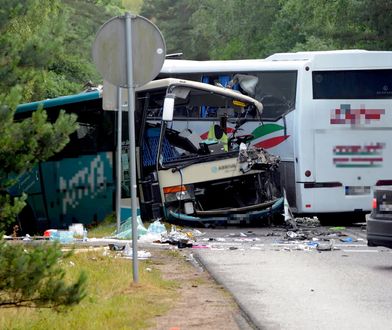 Dzielny policjant z Lwówka. Wypadek autobusu ze Świdnicy w Dźwirzynie