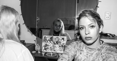 Polski sex work doczeka się serialu. Autorki podcastu "Dwie dupy o dupie" sprzedały prawa do ekranizacji