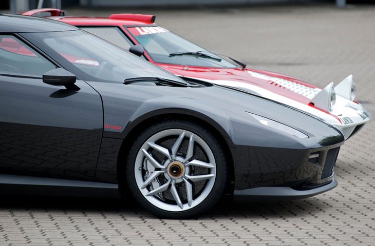 stratos