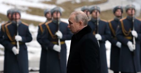 Putin dokona przewrotu? "Taki scenariusz jest rozpatrywany"