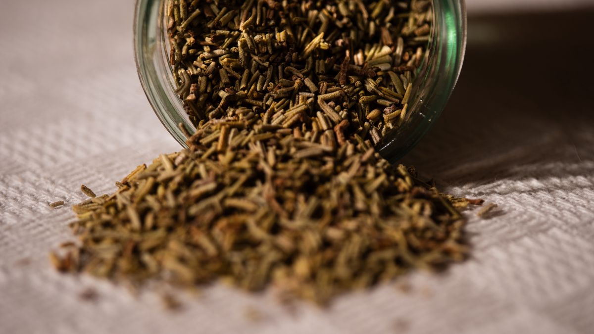 Dodawaj do mięsa lub zrób z niego napar na trawienie