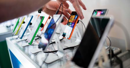 Windows 10 Mobile - początek końca mobilnych okienek?