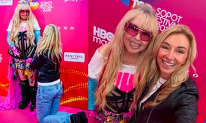 Martyna Wojciechowska KLĘCZY przed Marylą Rodowicz za kulisami Top of the Top Sopot Festival. Odpięła wrotki? (FOTO)