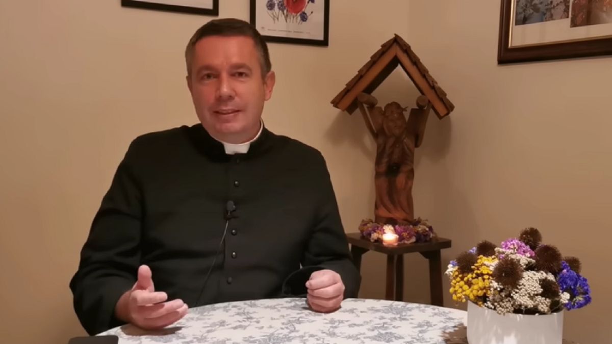 Księdza zirytował widok tego, co zastał w galerii handlowej