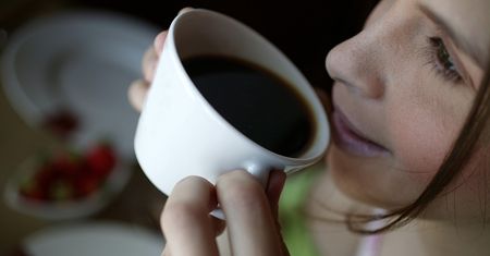 Duże problemy z dostawą kawy, ceny pójdą w górę. Co jest tego powodem?