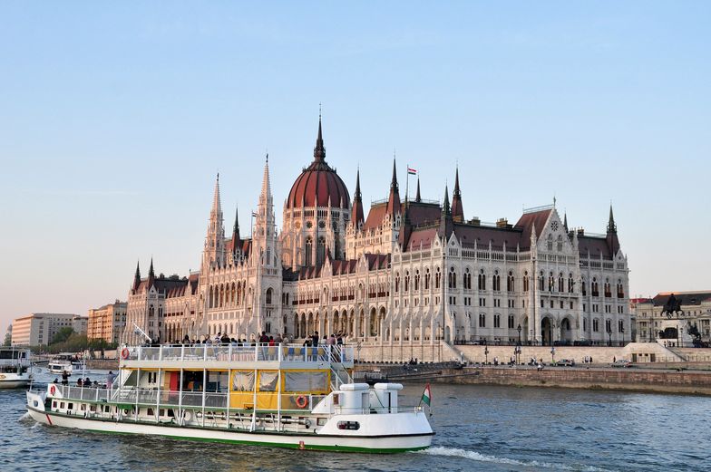 Węgry chcą przeprowadzić konsultacje. Chodzi o sankcje na Rosję
