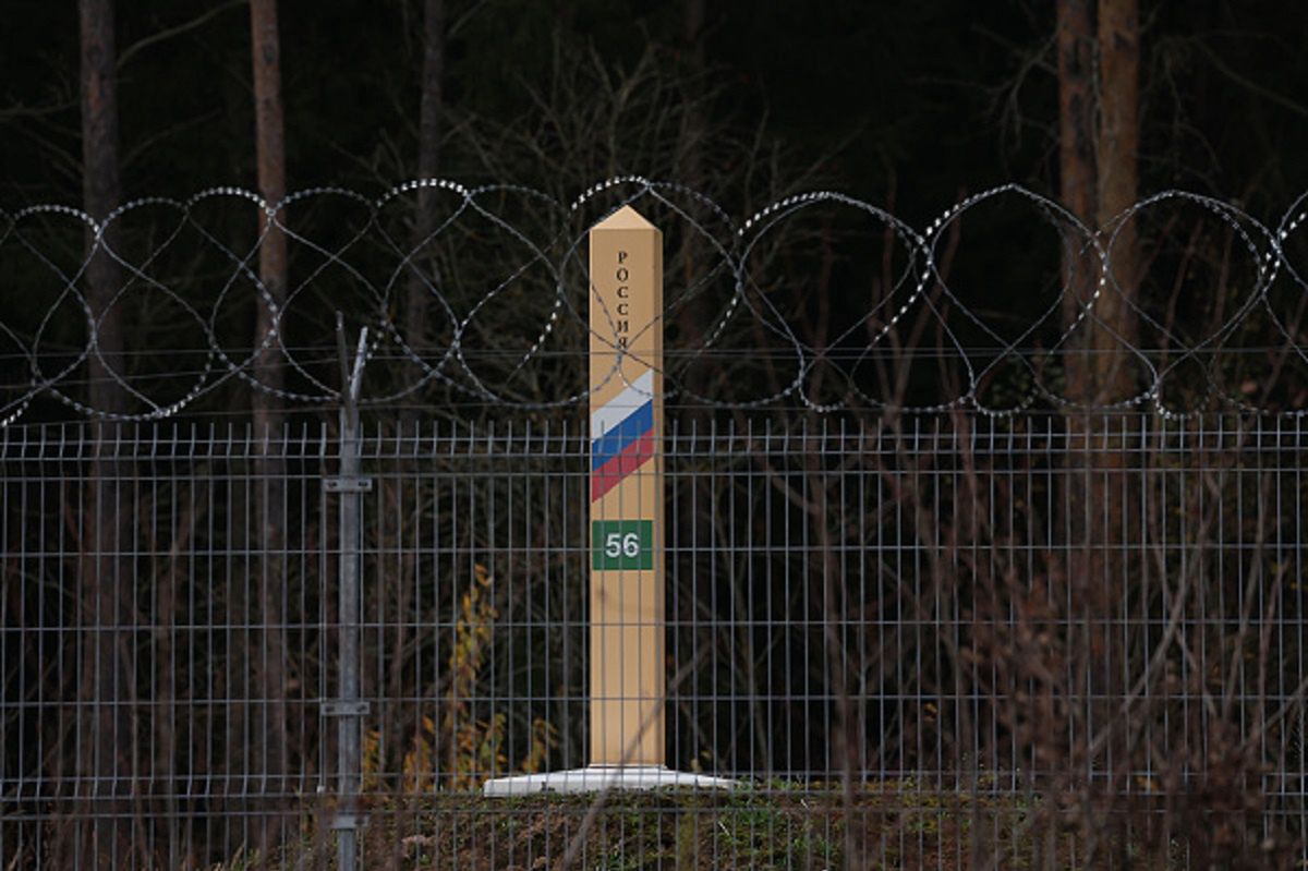 Bilet w jedną stronę. Kraj NATO wydala Rosjan