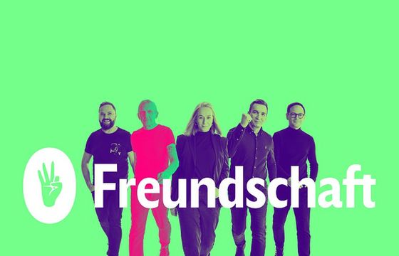 Freundschaft Commerce ze stałą obsługą Mostostalu