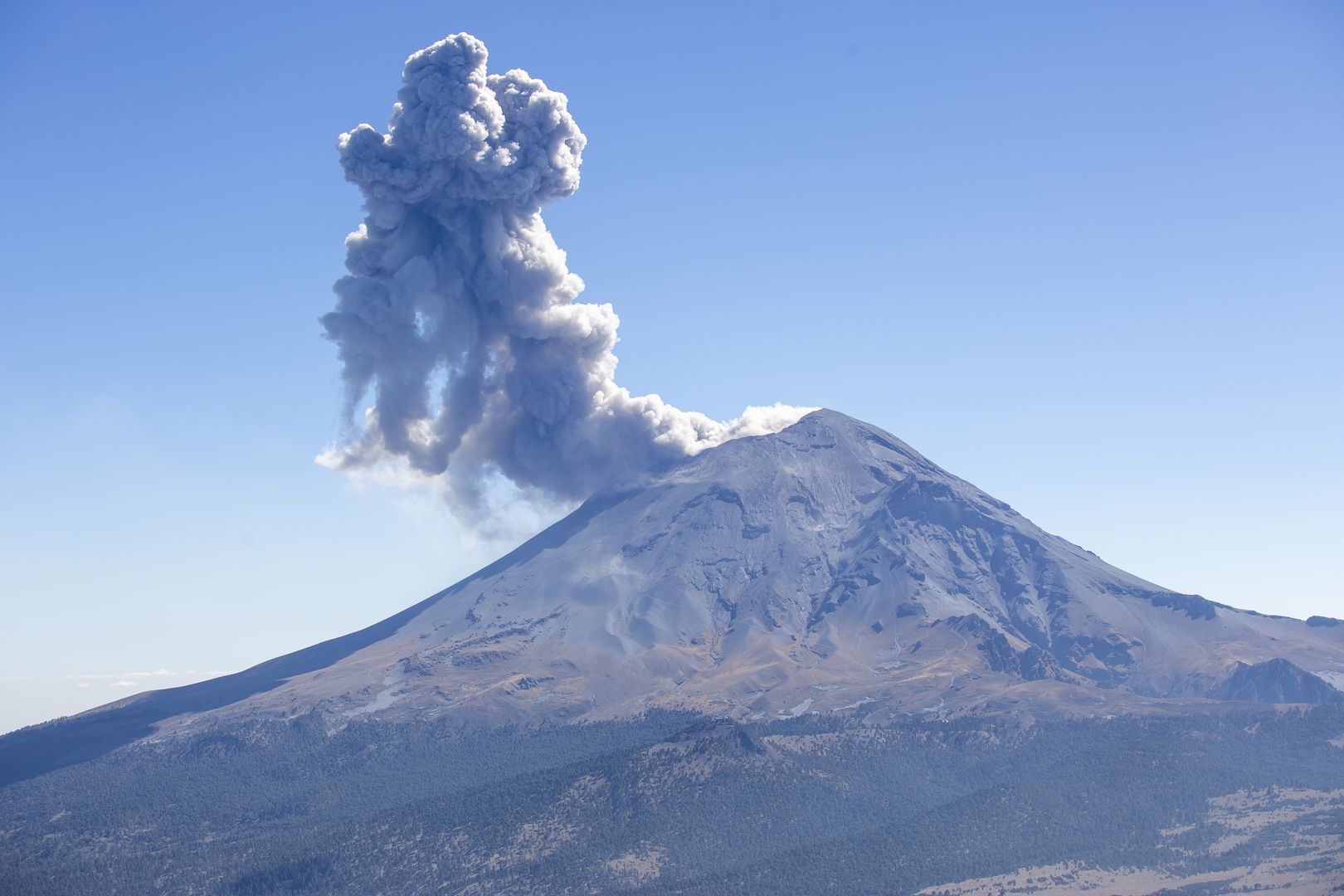 Meksyk szykuje się na najgorsze. Obudził się wulkan Popocatepetl
