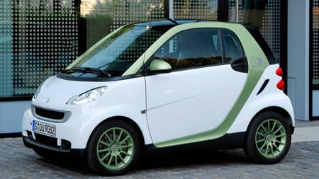 Daimler dostarczy do Berlina elektryczne Smart'y, a firma RWE wybuduje stacje ładowania pojazdów 1