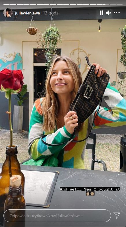 Julia Wieniawa i Nikodem Rozbicki pałaszują ostrygi podczas pobytu w Amsterdamie