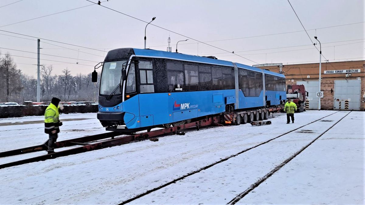 Wrocław. Remont tramwajów trwa w najlepsze. Z Poznania wrócił kolejny pojazd