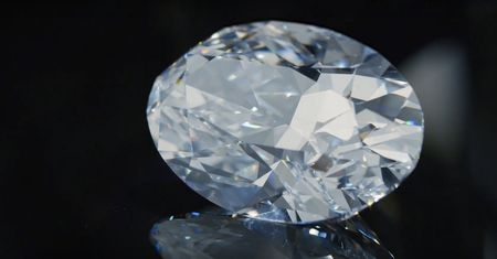 102-karatowy brylant trafił na aukcję. Jego cena może sięgnąć nawet 30 milionów dolarów